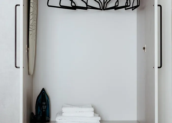 Maison Bleu Apartment